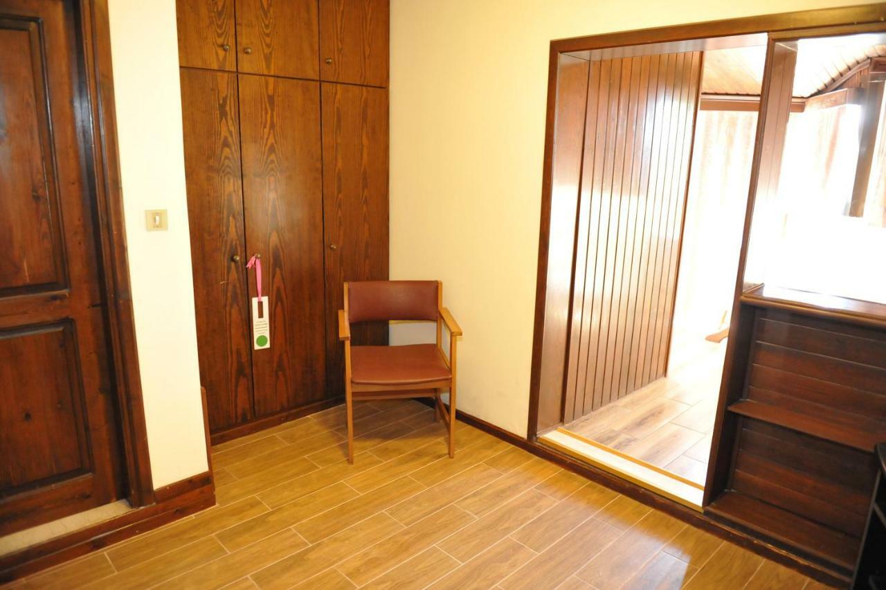 Niki Hotel Apartments Ялиссос Экстерьер фото